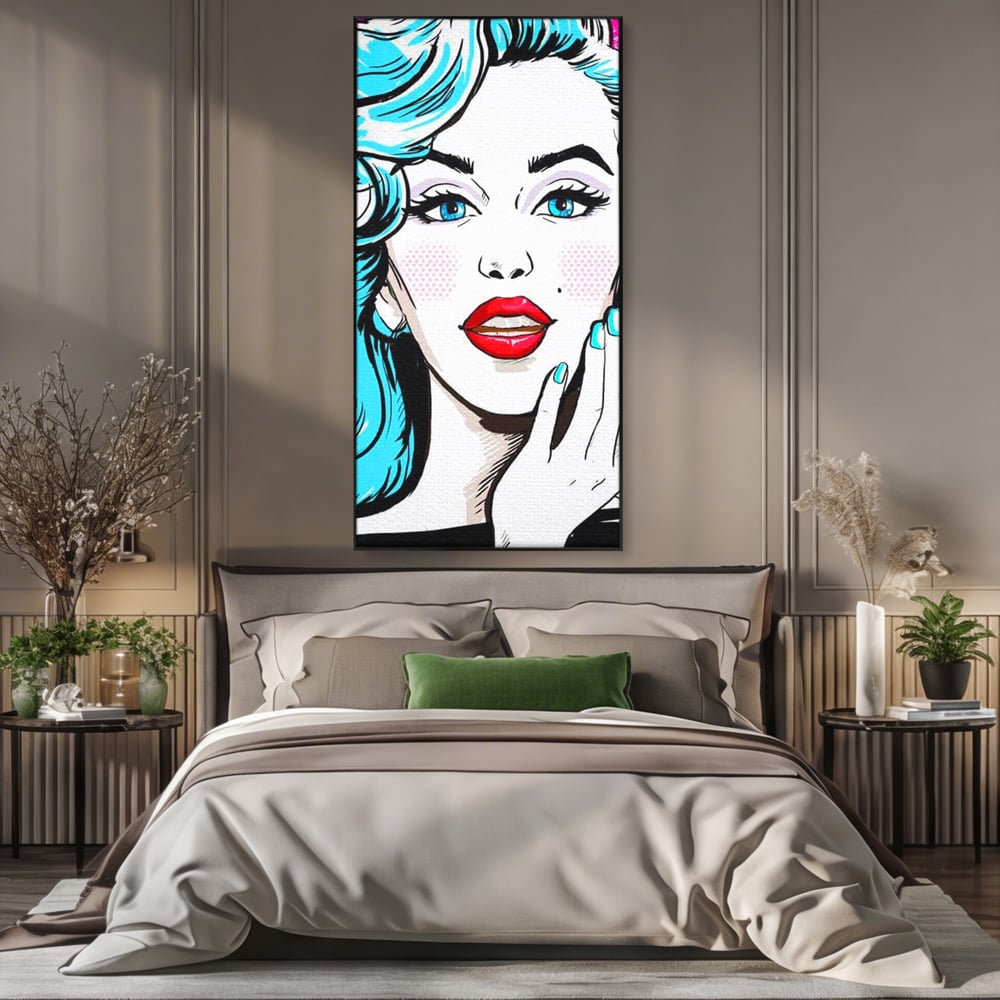 Tablou canvas cu tablou canvas cu femeie pop art, in rama de aluminiu negru, pe perete intr-un dormitor